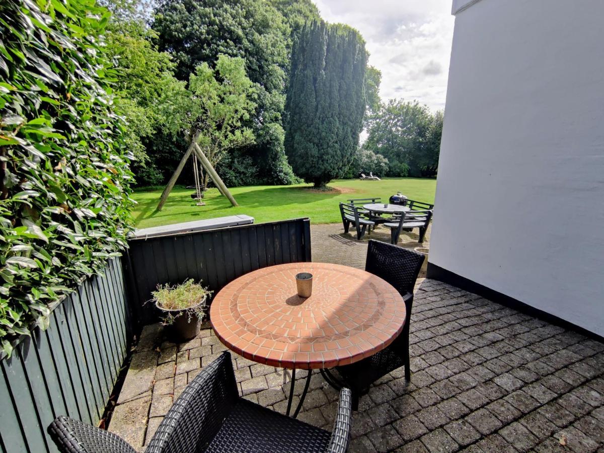 Provstegarden Bed & Breakfast Hovedgard Экстерьер фото