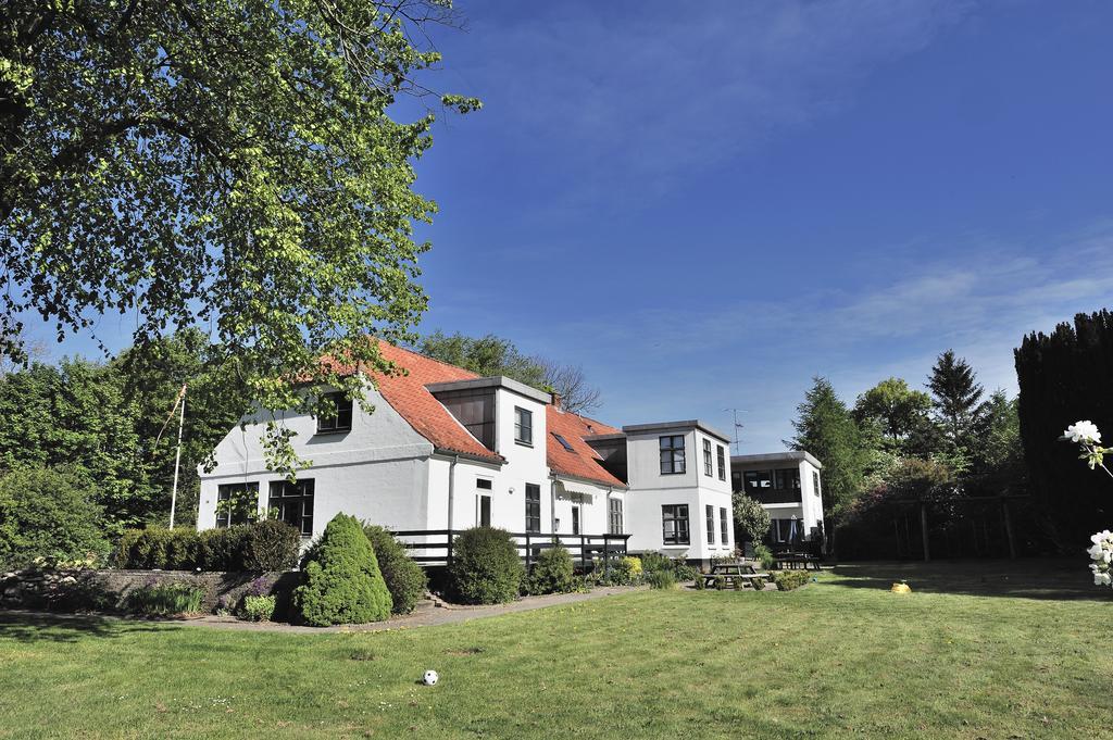 Provstegarden Bed & Breakfast Hovedgard Экстерьер фото