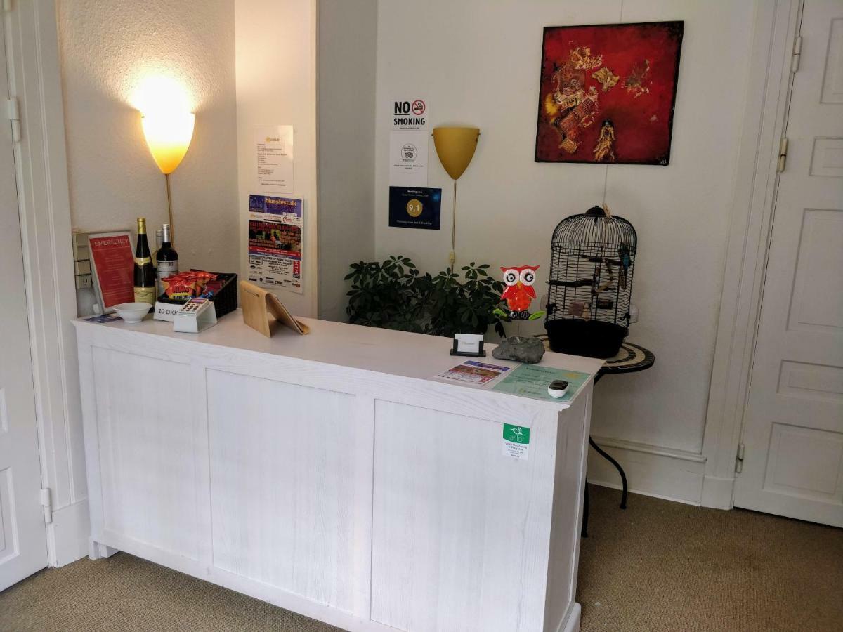 Provstegarden Bed & Breakfast Hovedgard Экстерьер фото
